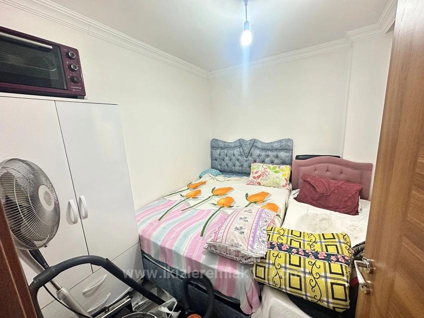 2+1 Wohnung Zum Verkauf Im Zentrum Von Seferihisar Ürkmez, 80 M2, 200 M Vom Meer Entfernt.