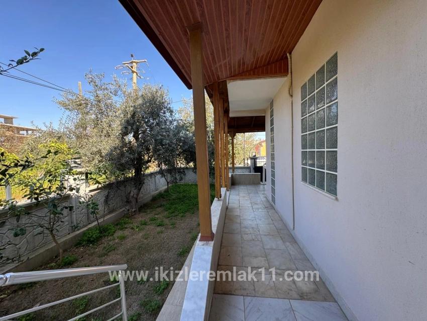 4+1-Zimmer Villa Zu verkaufen in Cumhuriyet Bz. Seferihisar Doğanbey - 165 m²