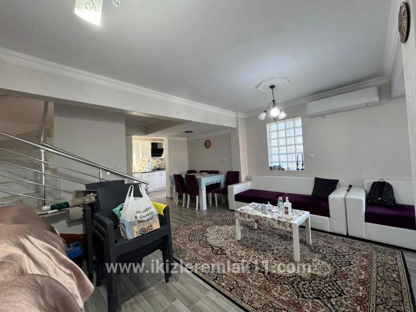 4+1-Zimmer Villa Zu verkaufen in Cumhuriyet Bz. Seferihisar Doğanbey - 165 m²