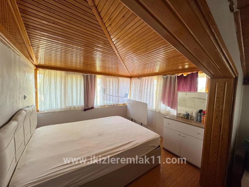 4+1-Zimmer Villa Zu verkaufen in Cumhuriyet Bz. Seferihisar Doğanbey - 165 m²