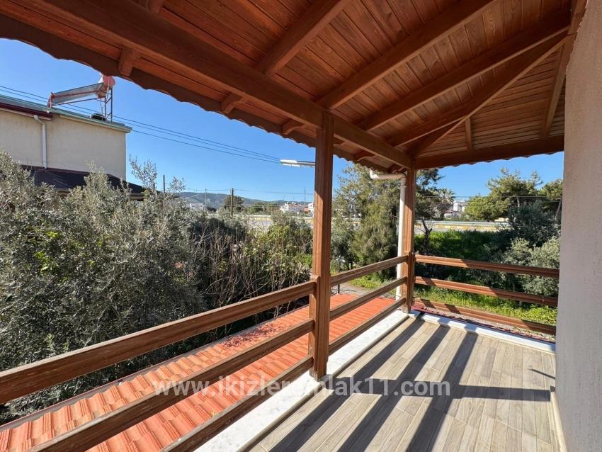 4+1-Zimmer Villa Zu verkaufen in Cumhuriyet Bz. Seferihisar Doğanbey - 165 m²