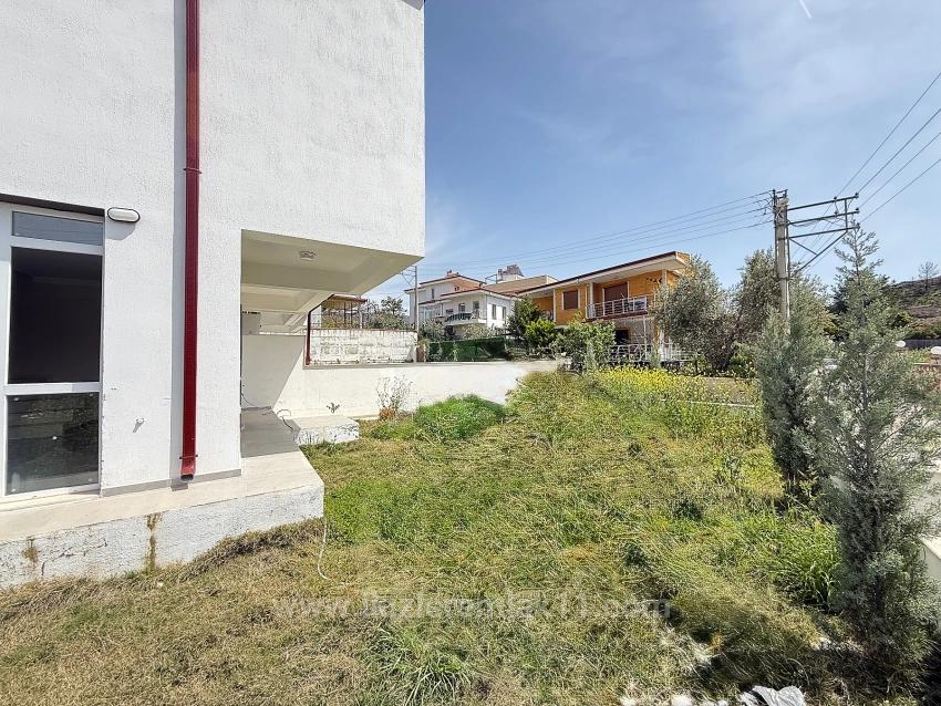 Großzügige 3+1 Villa/Sommerhaus Zum Verkauf Zu Einem Erschwinglichen Preis In Doğanbey, Seferihisar
