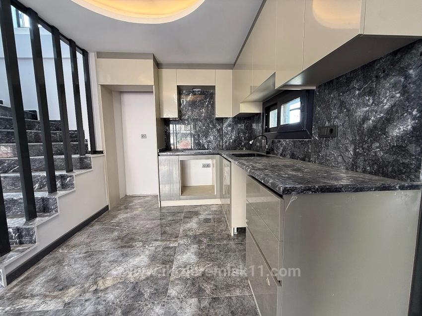 Brandneue, Freistehende 3+1-Villa Zum Verkauf In Doğanbey, Seferihisar.