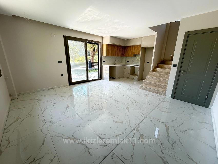 3+1 Ultra-Luxusvilla Mit Meerblick In Doğanbey Zu Verkaufen