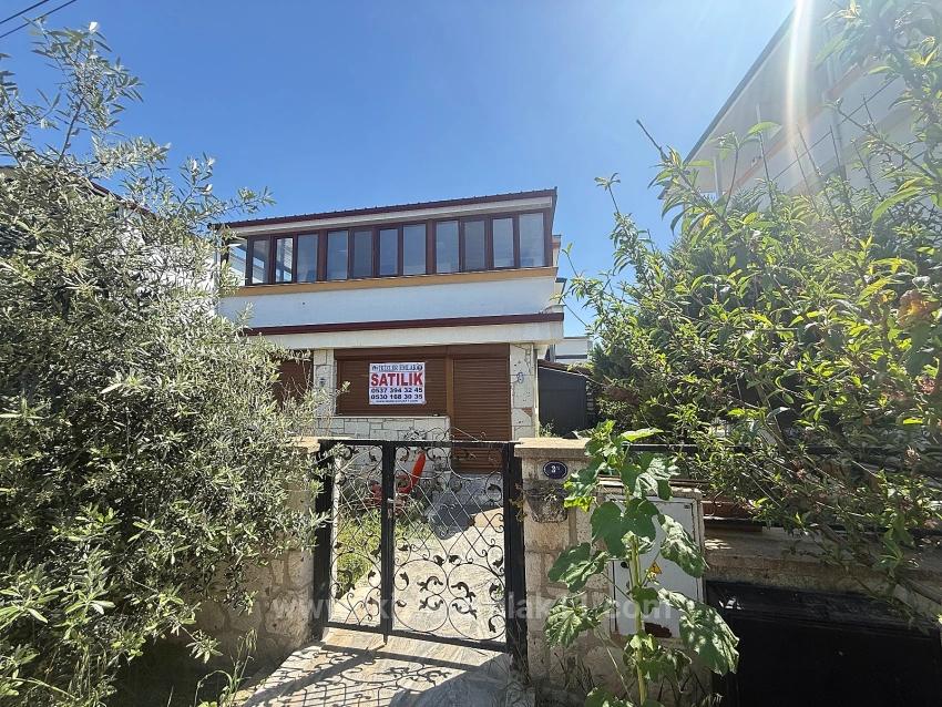 2+1 Voll Möblierte Villa Mit Garten In Doğanbey, Seferihisar Zu Verkaufen