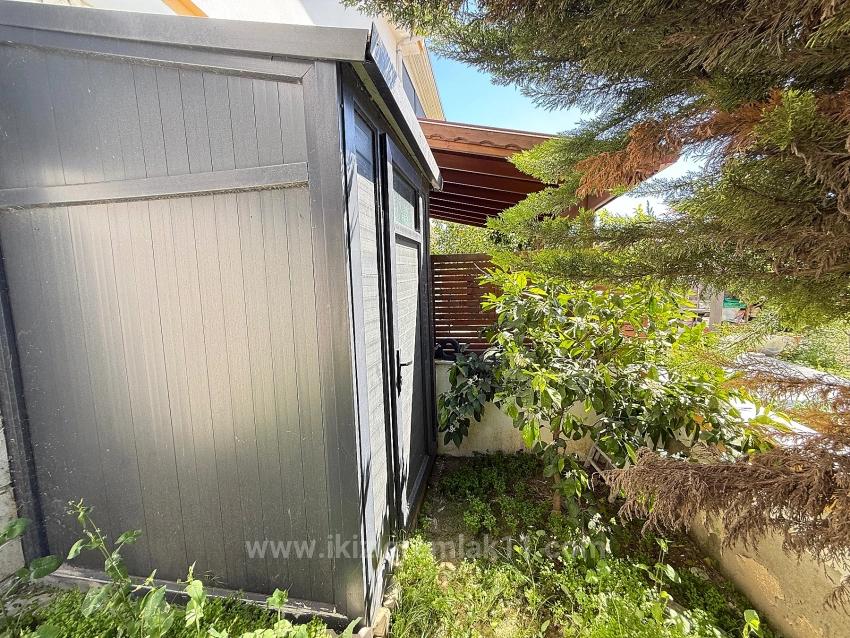 2+1 Voll Möblierte Villa Mit Garten In Doğanbey, Seferihisar Zu Verkaufen