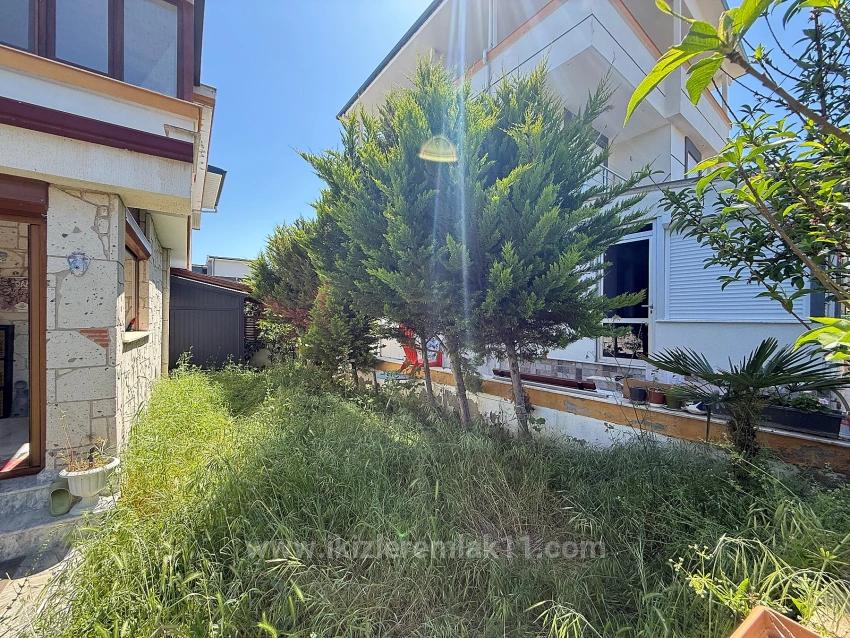 2+1 Voll Möblierte Villa Mit Garten In Doğanbey, Seferihisar Zu Verkaufen