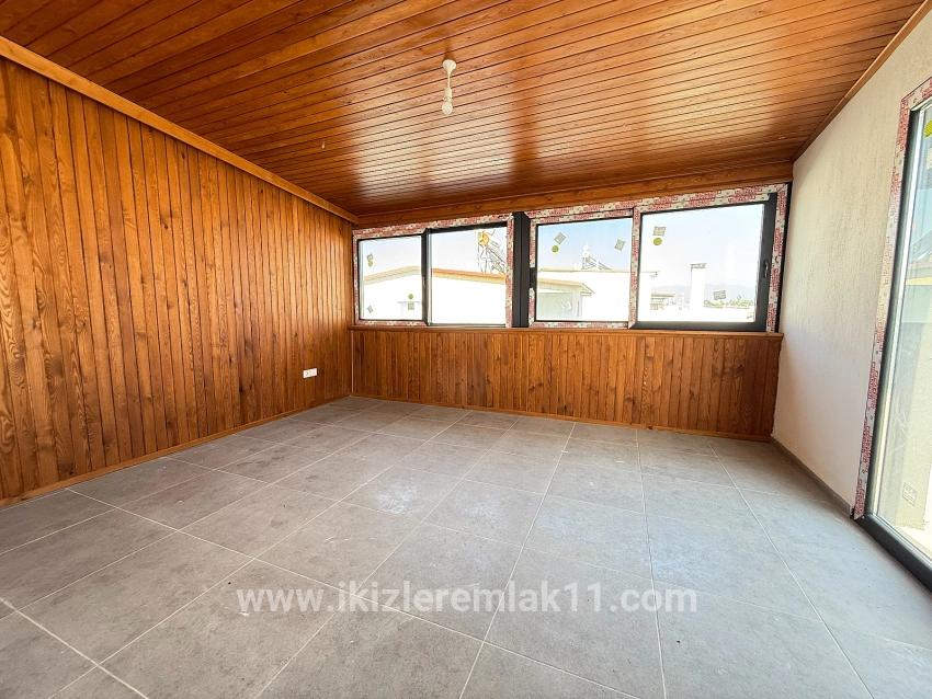 3+1-Zimmer Villa Zu verkaufen in Cumhuriyet Bz. Seferihisar Doğanbey - 160 m²