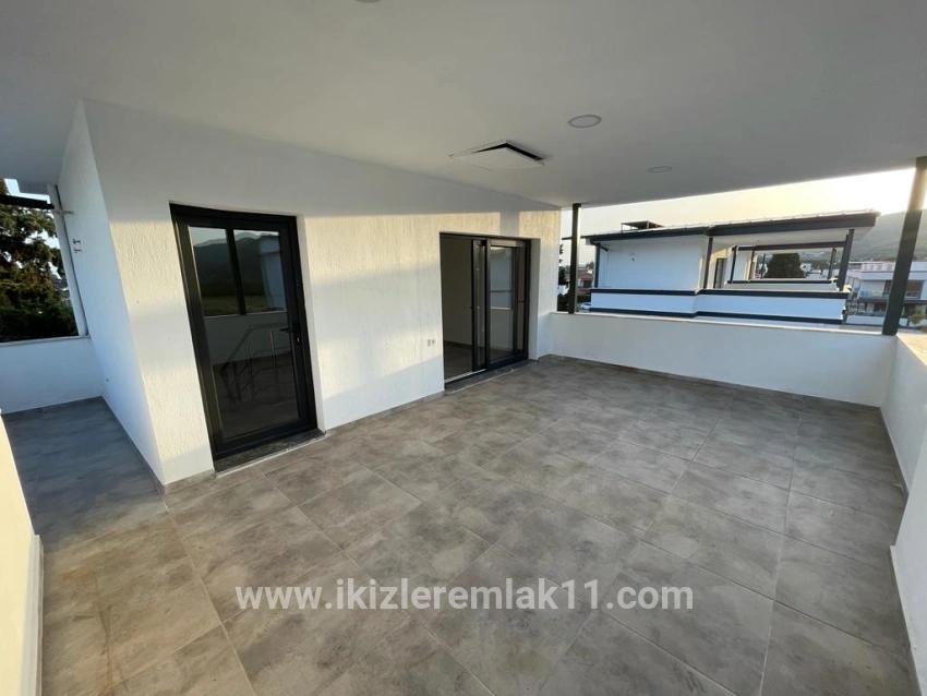 3+1-Zimmer Villa Zu verkaufen in Cumhuriyet Bz. Seferihisar Doğanbey - 180 m²