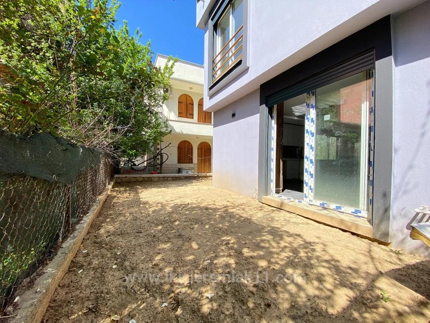 Brandneue, Freistehende Luxusvilla Mit 3 Schlafzimmern Und Einem Zusätzlichen Zimmer In Doğanbey, Seferihisar, Zu Verkaufen.