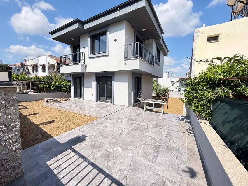 3+1-Zimmer Villa Zu Verkaufen in Atatürk Bz. Seferihisar Doğanbey - 370 m²