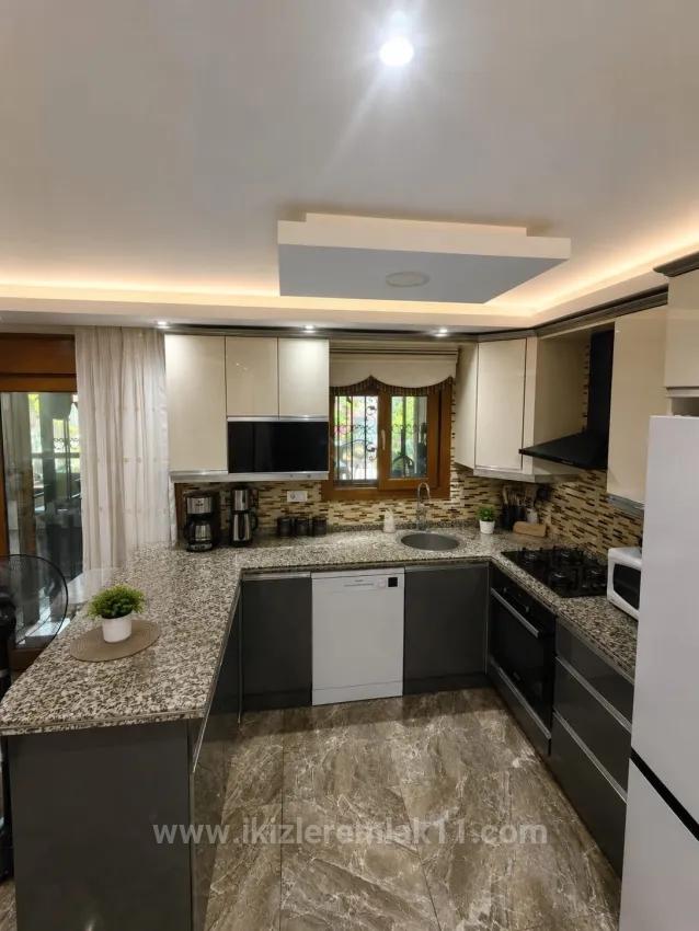 In Gümüldür, 100M Vom Meer Entfernt, Voll Möblierte Villa Mit Großem Garten