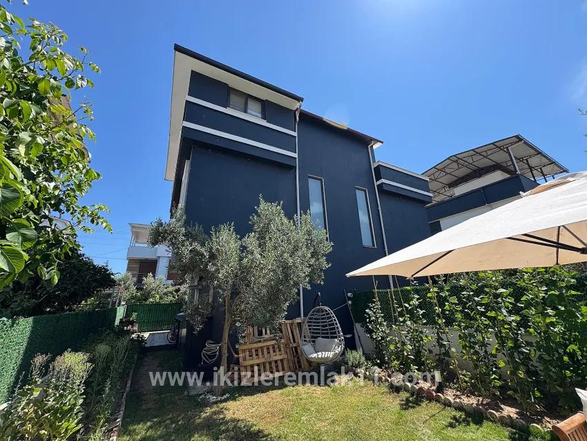 In Seferihisar Doğanbey zu verkaufen 3+1 geräumiges haus mit großem garten doppelhaushälfte Ferienhaus