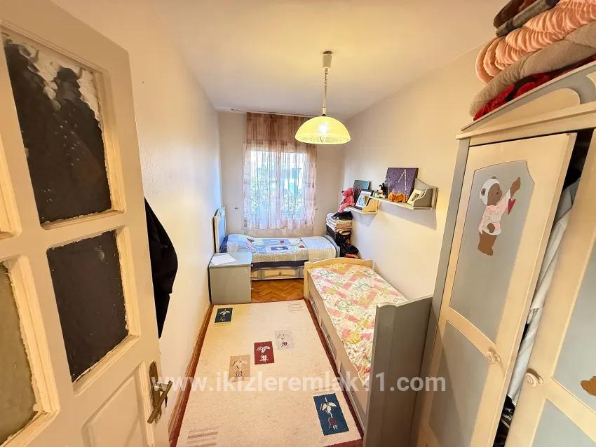 4+1-Zimmer Einfamilienhaus Zu verkaufen in Bengiler Bz. Seferihisar Ürkmez - 210 m²