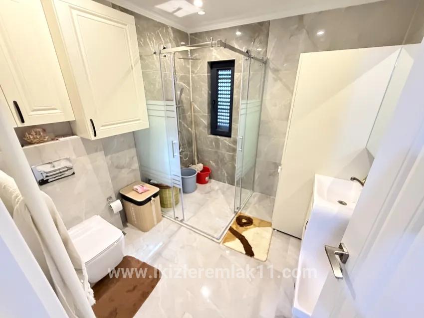 3+1-Zimmer Einfamilienhaus Zu verkaufen in Cumhuriyet Bz. Seferihisar Doğanbey - 180 m²