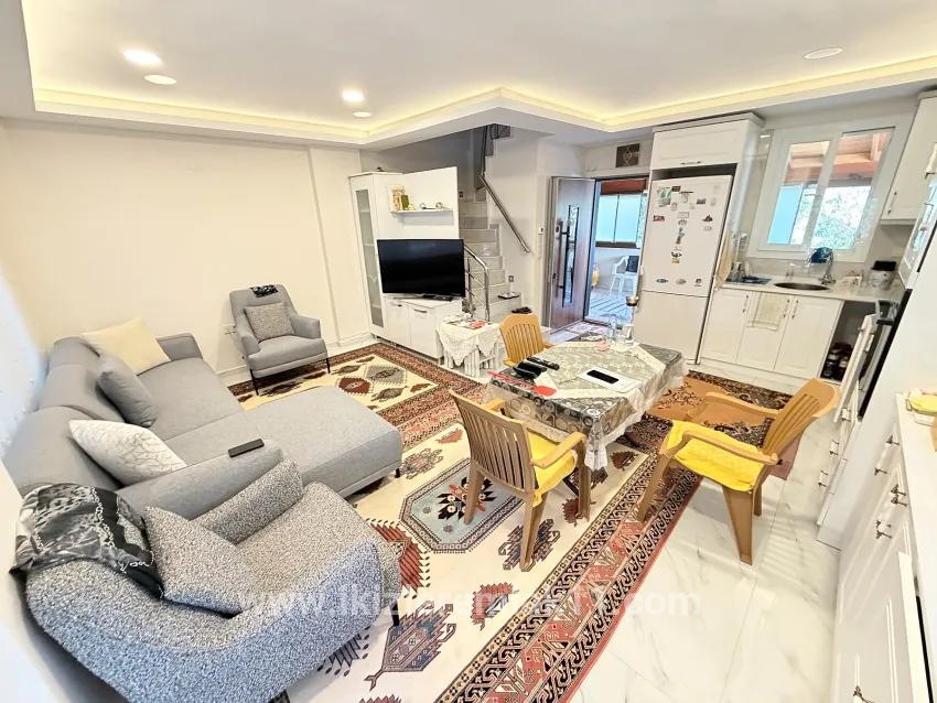 3+1-Zimmer Einfamilienhaus Zu verkaufen in Cumhuriyet Bz. Seferihisar Doğanbey - 180 m²