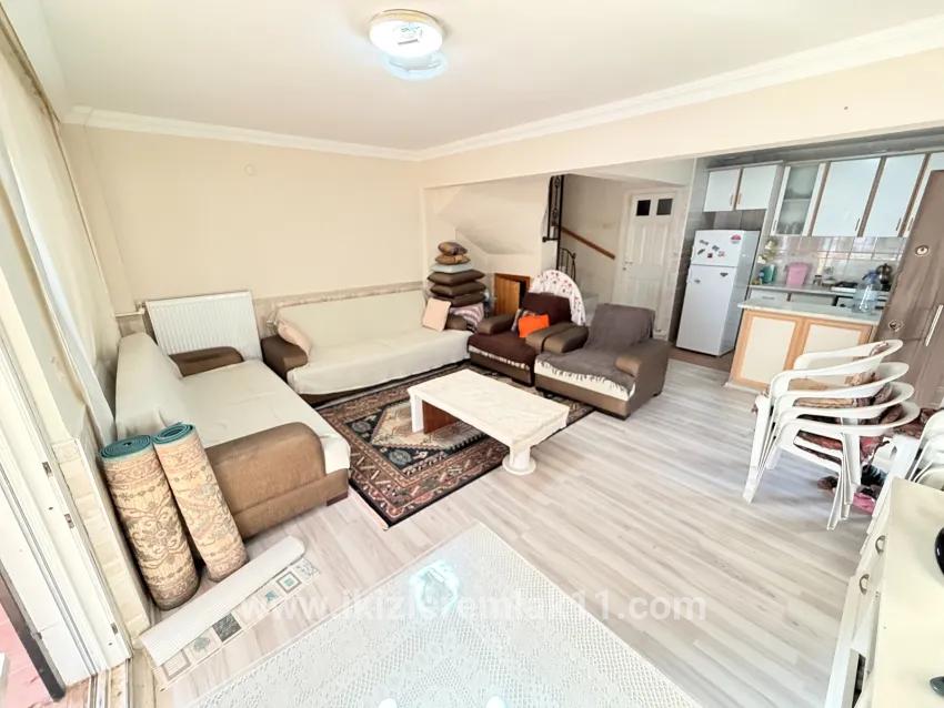 3+1-Zimmer Einfamilienhaus Zu verkaufen in Gümüldür Fevzi Çakmak Bz. Menderes Gümüldür - 180 m²