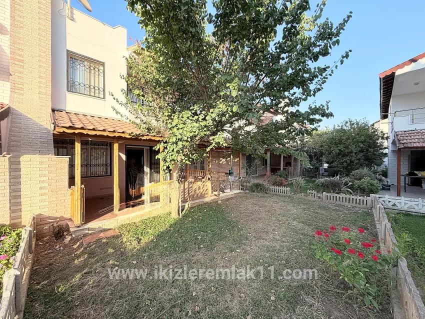 3+1-Zimmer Einfamilienhaus Zu verkaufen in Gümüldür Fevzi Çakmak Bz. Menderes Gümüldür - 180 m²