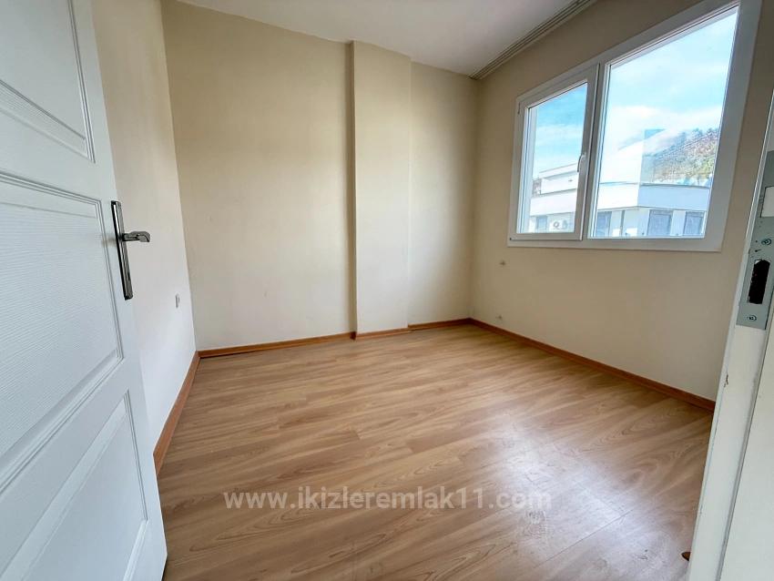 4+1 Villa Mit Großem Garten Zum Verkauf Im Seferihisar Doğanbey Center