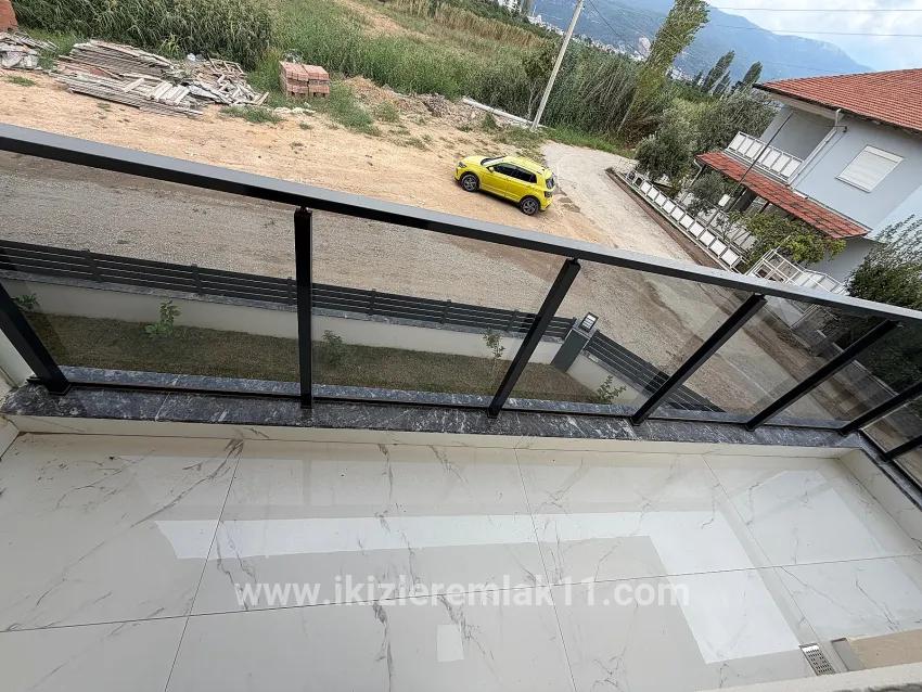 3+1-Zimmer Villa Zu verkaufen in Gümüldür Cumhuriyet Bz. Menderes Gümüldür - 180 m²