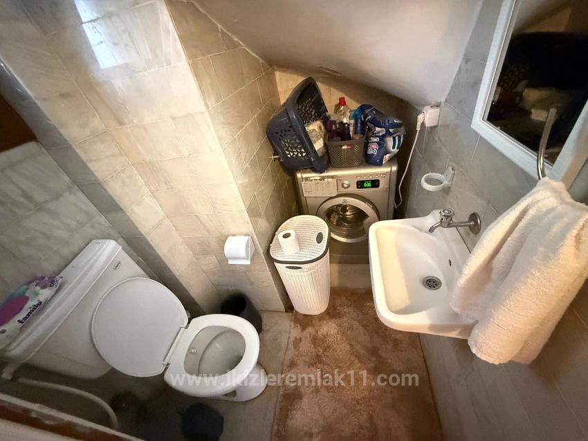 Dringender Verkauf 3+1 Villa Mit Großem Garten Im Zentrum Von Seferihisar Doğanbey