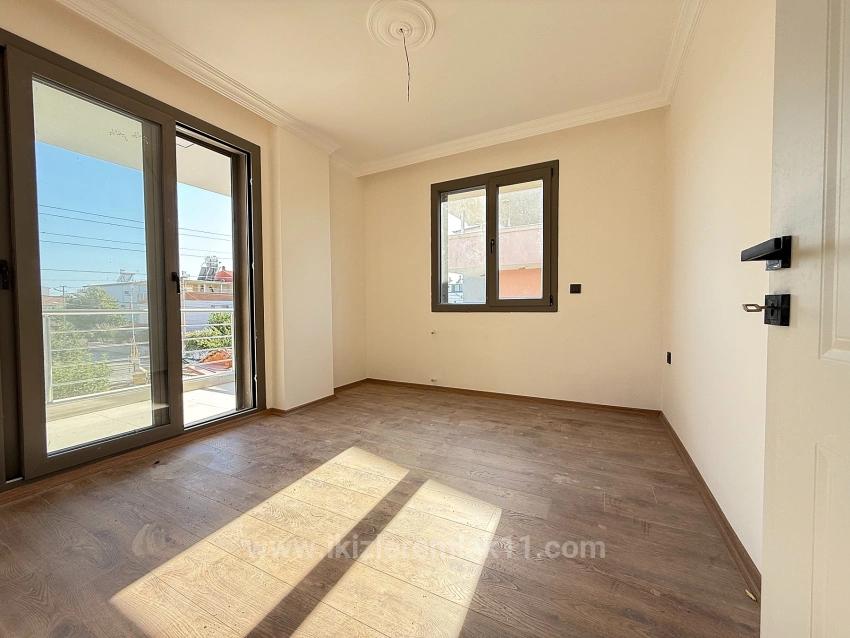 Brandneues Luxus-Sommerhaus Mit 3+1 Bädern In Seferihisar Doganbey Zu Verkaufen