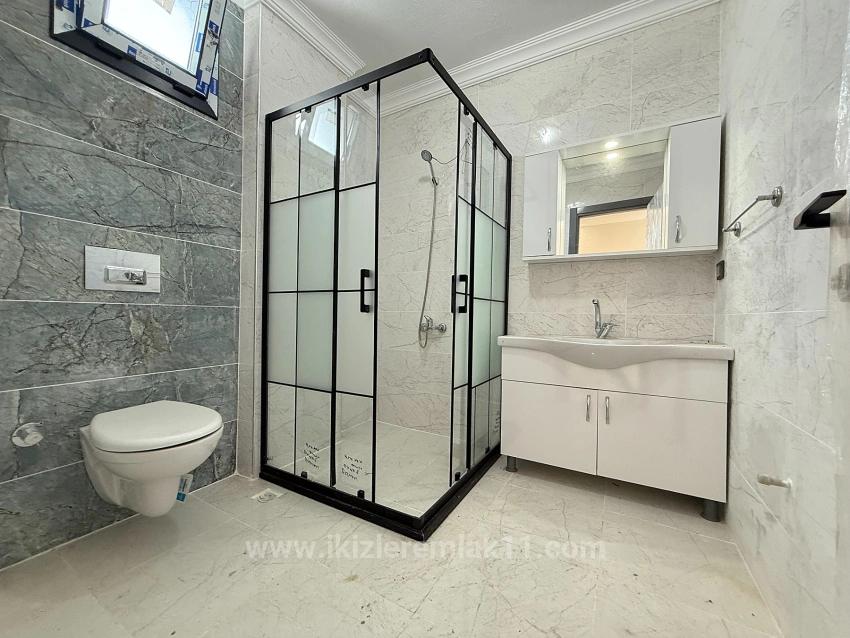 2+1-Maisonette-Sommerhaus Mit Großem Garten Und Meerblick In Seferihisar Doğanbey Zu Verkaufen