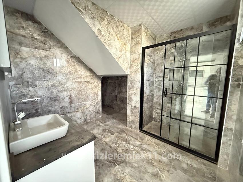 3+1-Zimmer Einfamilienhaus Zu verkaufen in Cumhuriyet Bz. Seferihisar Doğanbey - 170 m²