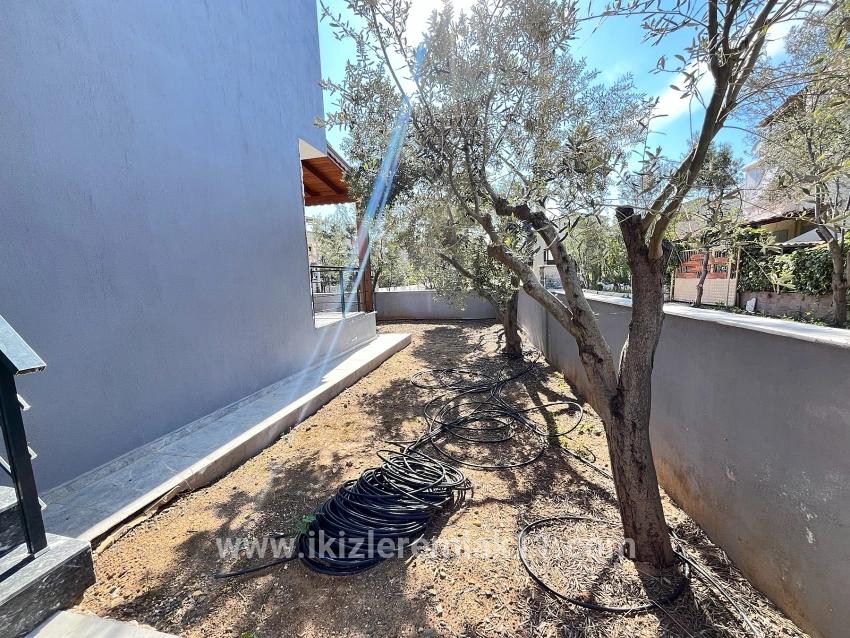 3+1-Zimmer Villa Zu verkaufen in Cumhuriyet Bz. Seferihisar Doğanbey - 180 m²