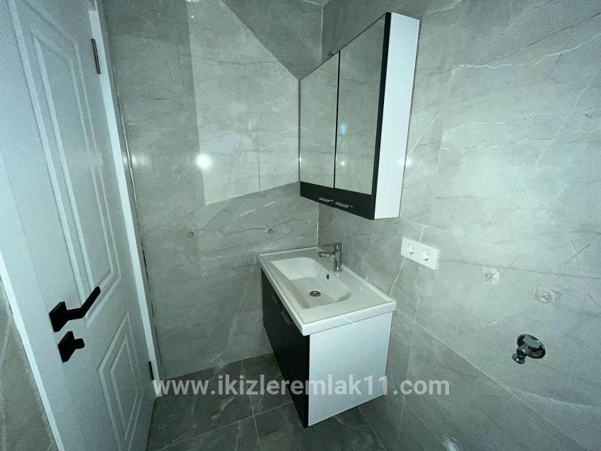 3+1-Zimmer Villa Zu verkaufen in Cumhuriyet Bz. Seferihisar Doğanbey - 180 m²