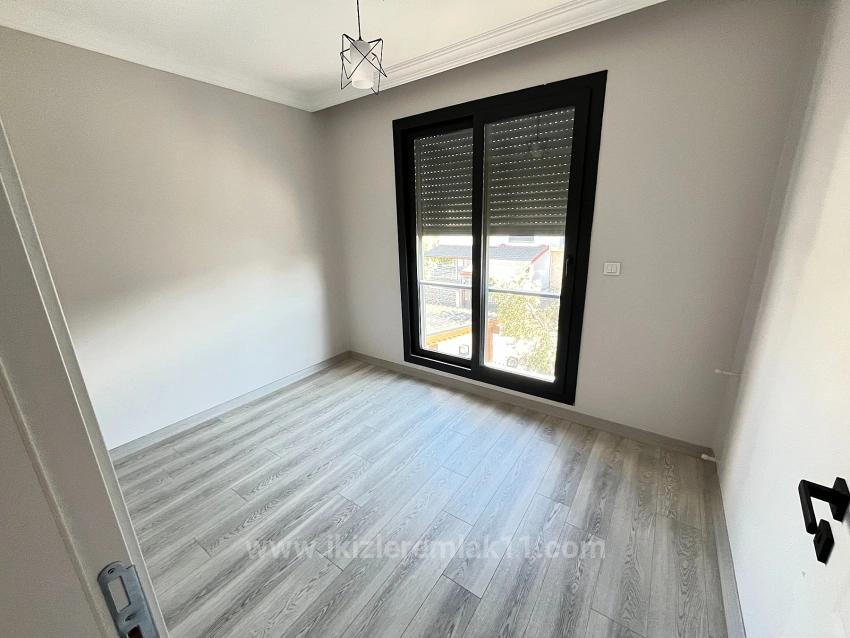 Brandneue, Freistehende 3+1-Zimmer-Villa Mit Großem Garten In Seferihisar Doğanbey Zu Verkaufen