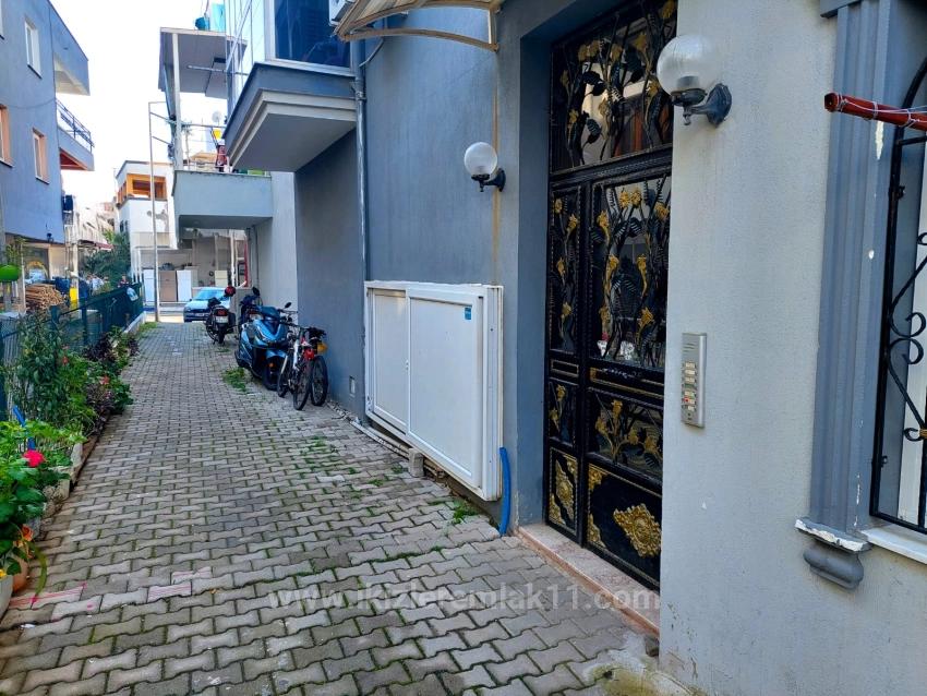 2+1 Mittelgeschosswohnung Zum Verkauf Im Zentrum Von Seferihisar Ürkmez