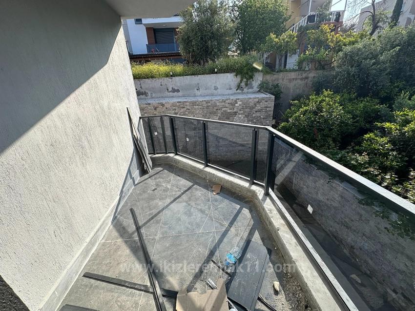 3+1 Maisonette-Villa Mit Neuem Garten Zum Verkauf Im Zentrum Von Seferihisar Ürkmez