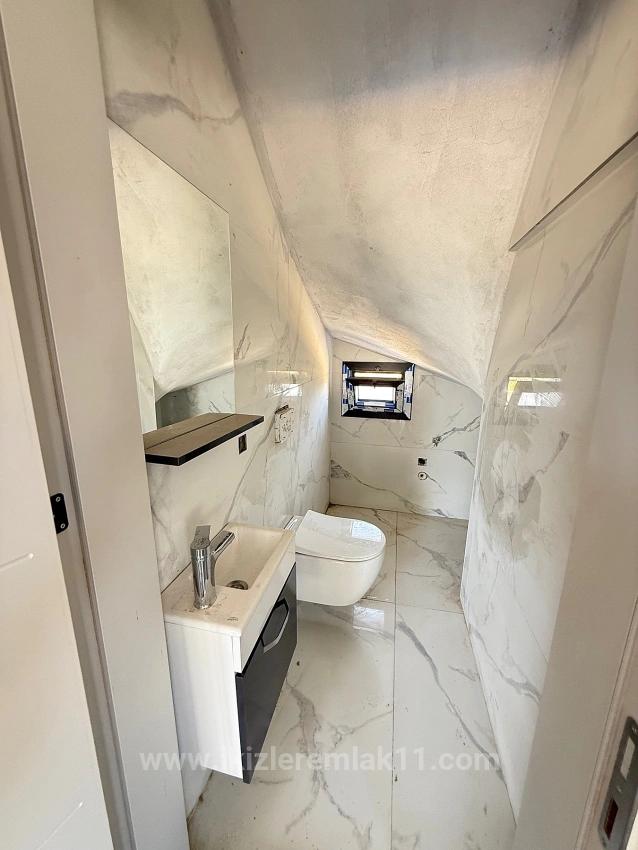 2 + 1 Villa Mit Freistehendem Garten Zum Verkauf In Seferihisar Doğanbey