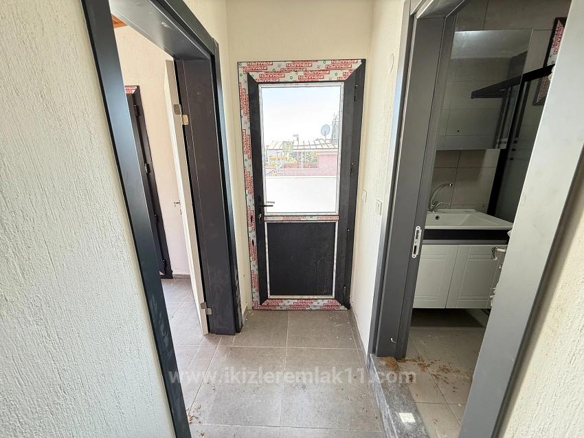 3+1 Villa Mit Brandneuem Garten In Seferihisar Doğanbey, In Meeresnähe, Zu Verkaufen