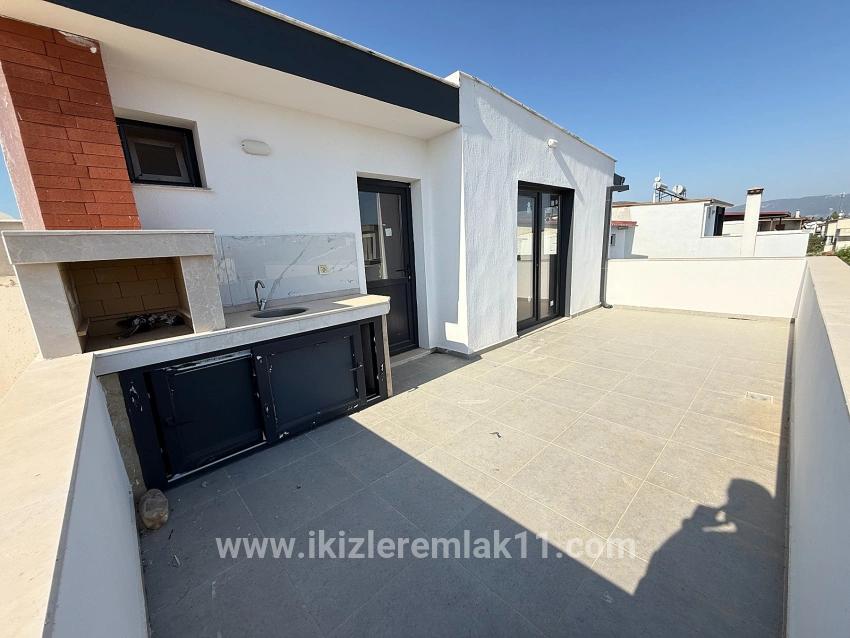 3+1-Zimmer Villa Zu verkaufen in Cumhuriyet Bz. Seferihisar Doğanbey - 180 m²