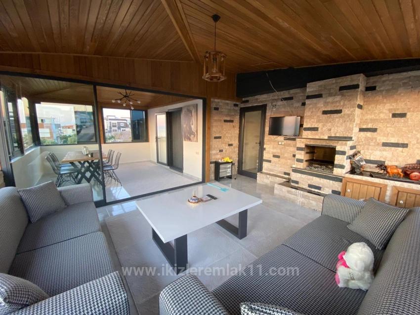 Freistehende Villa Mit 3+1 Schlafzimmern, Meerblick Und Pool In Seferihisar Doğanbey Zu Verkaufen