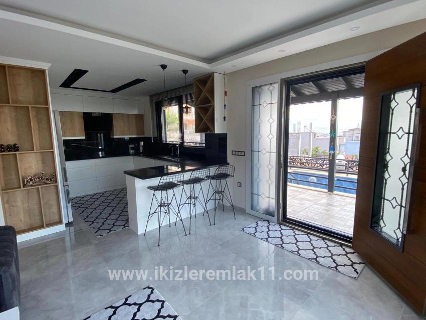 3+1-Zimmer Villa Zu verkaufen in Atatürk Bz. Seferihisar Doğanbey - 180 m²
