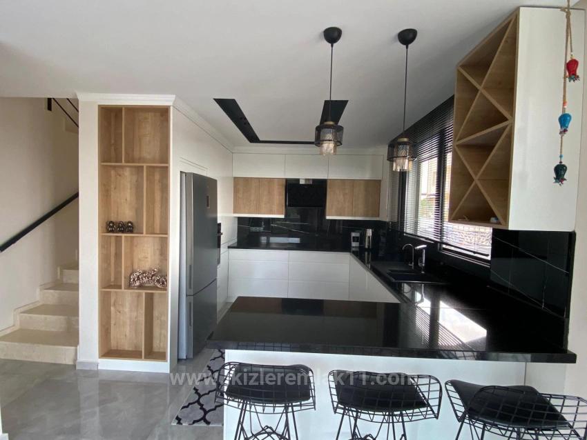 Freistehende Villa Mit 3+1 Schlafzimmern, Meerblick Und Pool In Seferihisar Doğanbey Zu Verkaufen