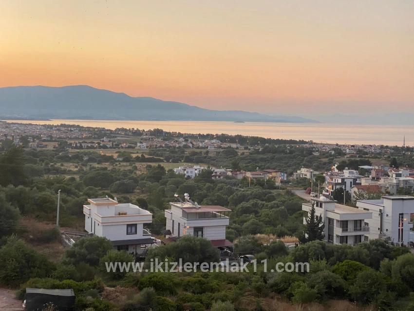 3+1-Zimmer Villa Zu verkaufen in Atatürk Bz. Seferihisar Doğanbey - 180 m²