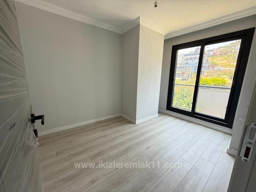 3+1 Villa Mit Meerblick Und Garten In Seferihisar Doğanbey Zu Verkaufen