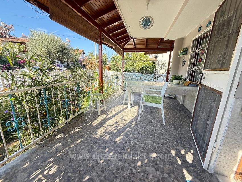 3+1 Villa Mit Garten Zum Verkauf Am Meer In Seferihisar Ürkmez