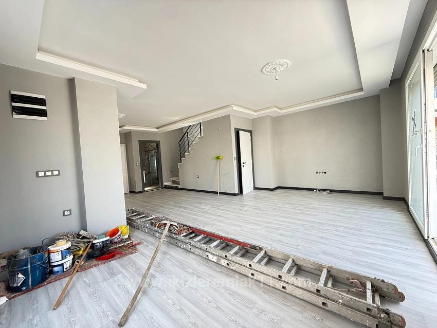 Freistehende 3+1-Maisonette-Villa Auf Einem 300 M2 Großen Grundstück In Seferihisar Doğanbey