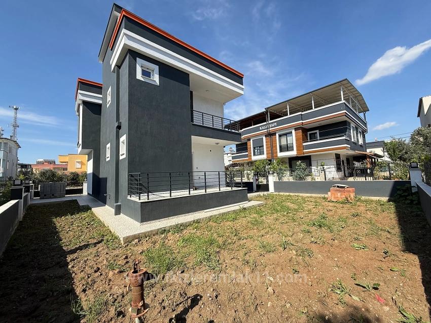 3+1-Zimmer Villa Zu verkaufen in Cumhuriyet Bz. Seferihisar Doğanbey - 300 m²