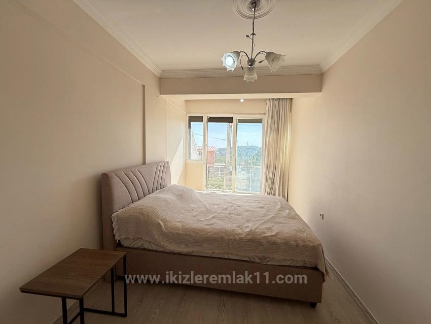 Neue 3+1-Wohnung Mit Meer- Und Naturblick Im Zentrum Von Gumuldur Zu Verkaufen