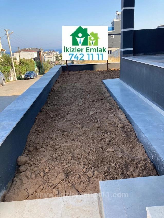 Freistehende Luxusvilla (3+1 Zimmer) Zum Verkauf In Seferihisar Doğanbey