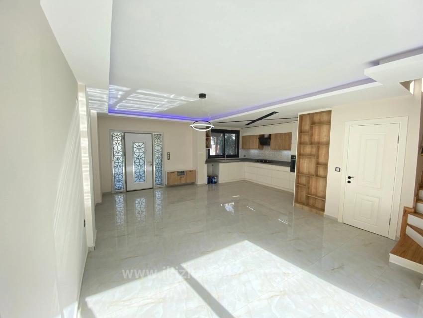 Brandneue Freistehende 3+1-Villa Zum Verkauf Am Meer In Doğanbey