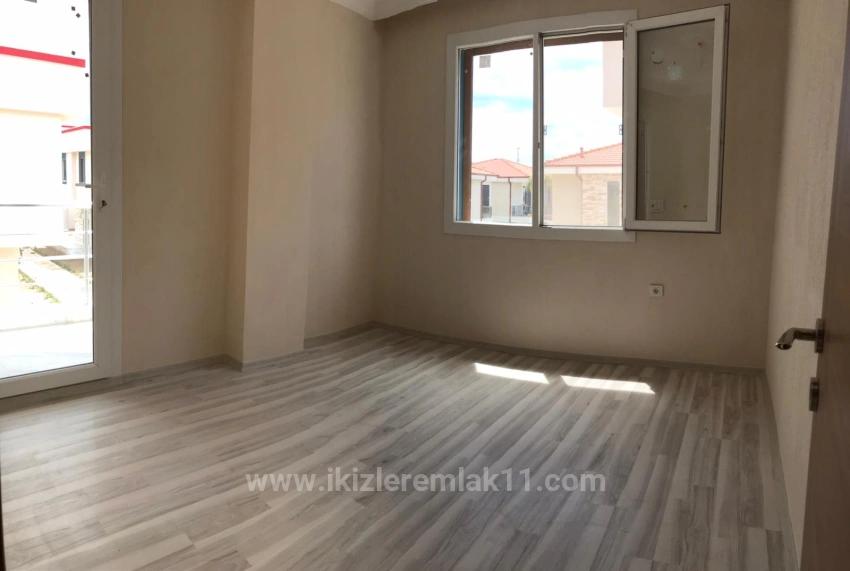 3+1 Brandneue Freistehende 3+1 Villa Zum Verkauf In Seferihisar Doğanbey