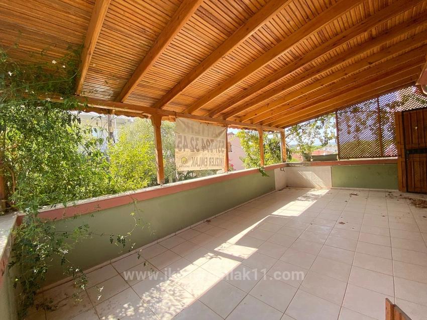 1+1 85 M2 Wohnung Zum Verkauf Am Meer In Seferihisar Ürkmez