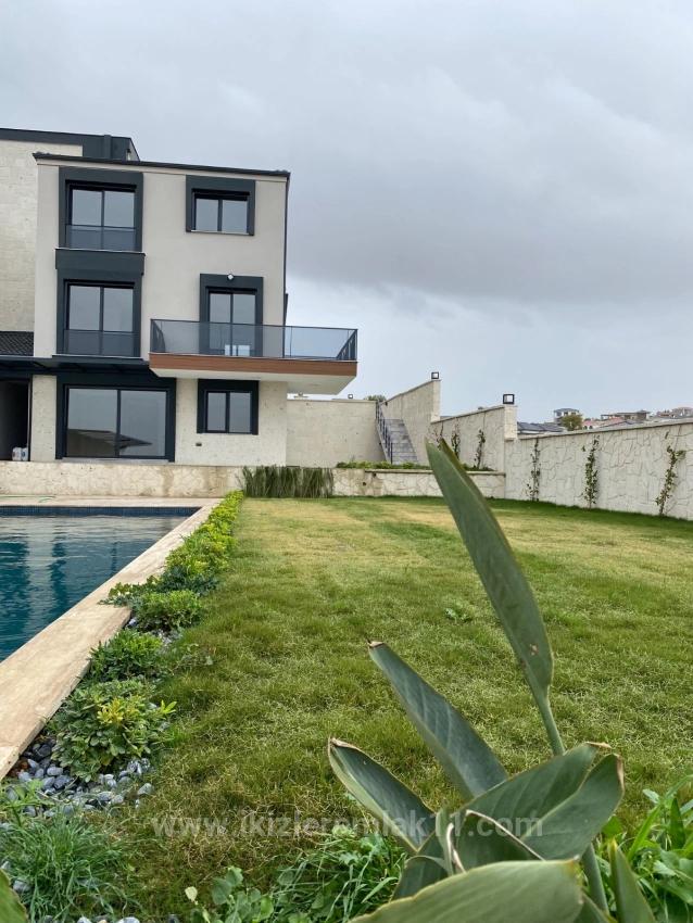 750 Quadratmeter Große Luxusvilla Mit 4 + 2 Privaten Pools Zum Verkauf In Izmir Seferihisar Düzce